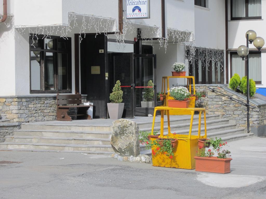 קורמאיור Hotel De La Telecabine מראה חיצוני תמונה
