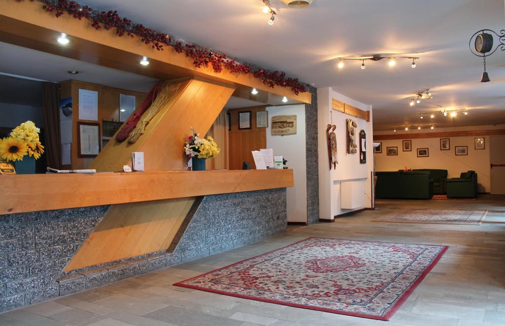 קורמאיור Hotel De La Telecabine מראה חיצוני תמונה
