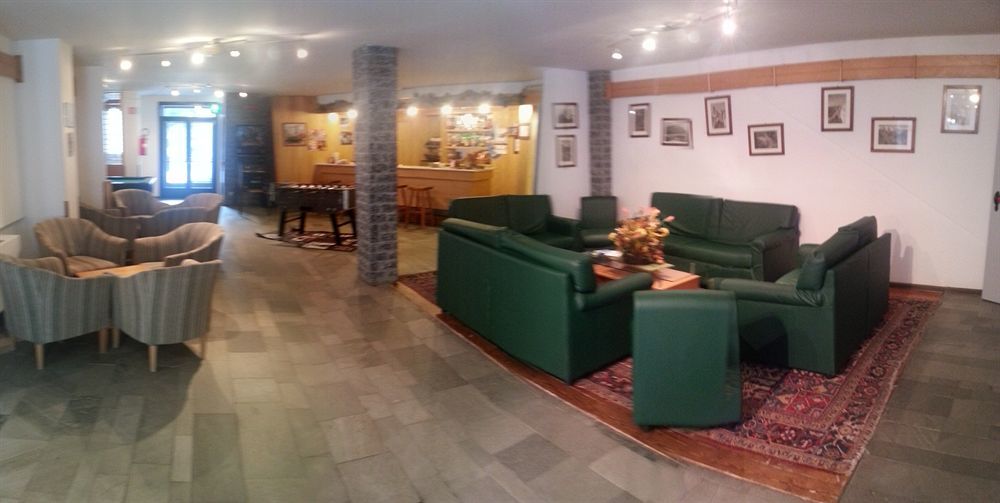 קורמאיור Hotel De La Telecabine מראה חיצוני תמונה